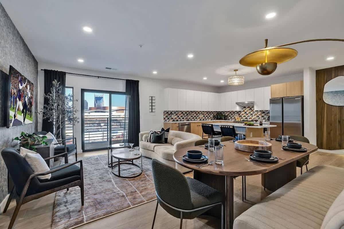 Hyve-anthem-private Balconies-walk To Broadway Nashville