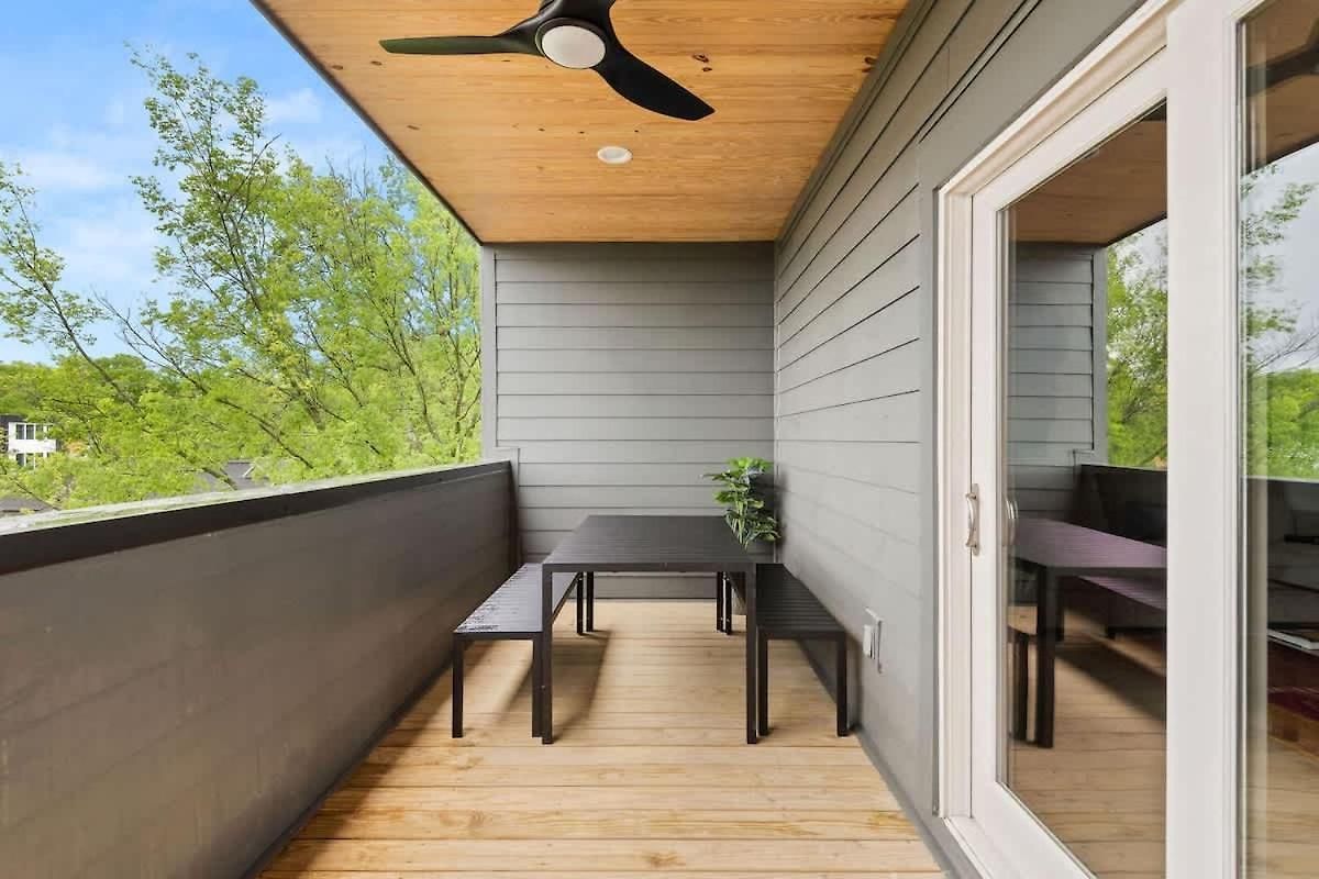 Modern Palette - Private Patio - Mins To Broadway Holiday home Nashville