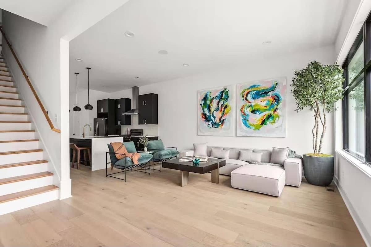 Holiday home Modern Palette - Private Patio - Mins To Broadway