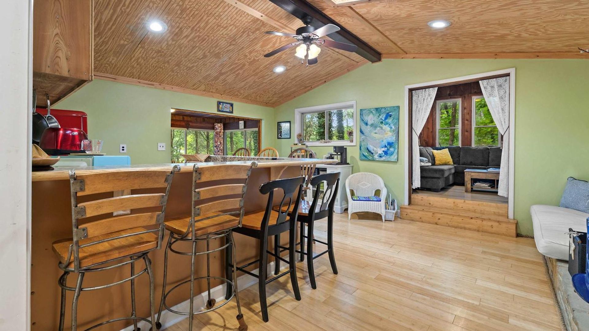 Holiday home Cozy Waterfront With Fire Pit Nashville
