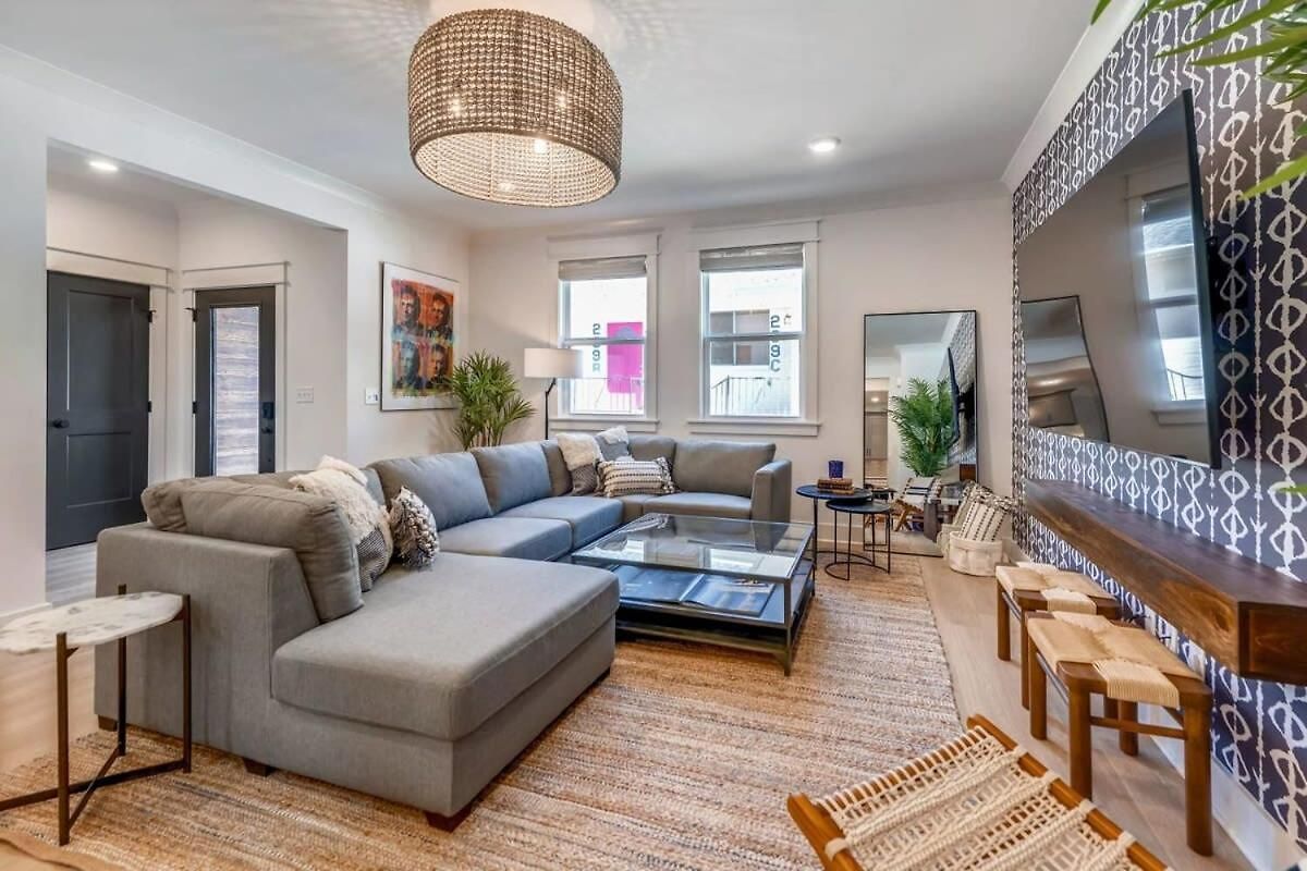 Beautiful Luxury Renovation 5 Minutes To Downtown * Nashville