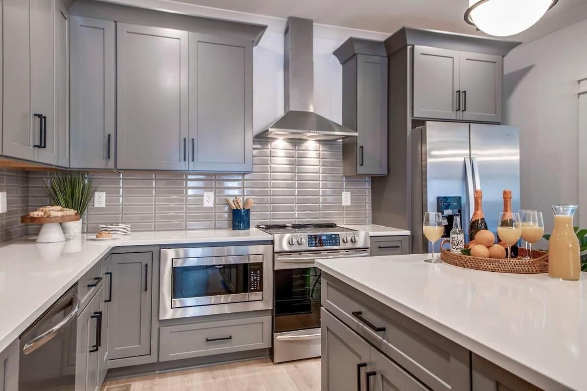 Two Luxury Townhomes Near Five Points Holiday home *