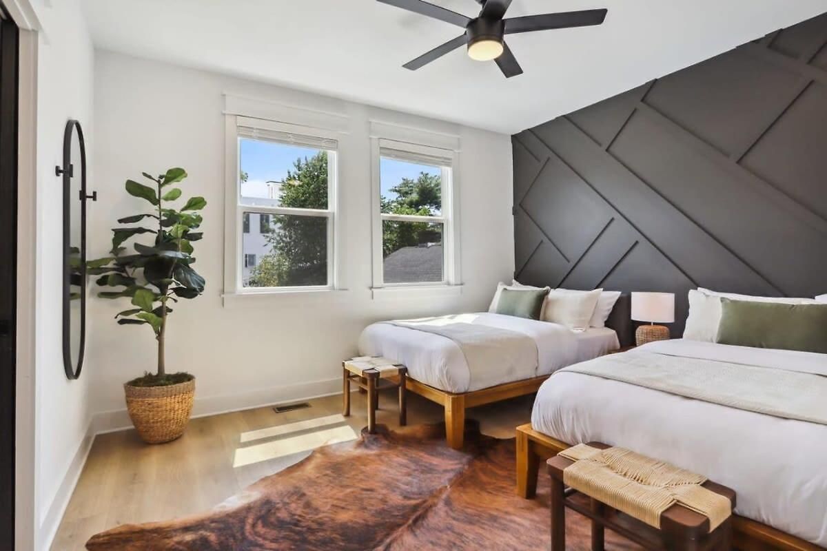 Three Luxury Townhomes Near Five Points Holiday home *