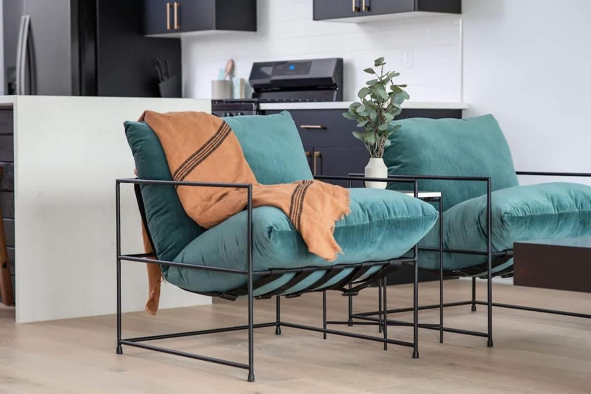 Holiday home Modern Palette - Private Patio - Mins To Broadway *