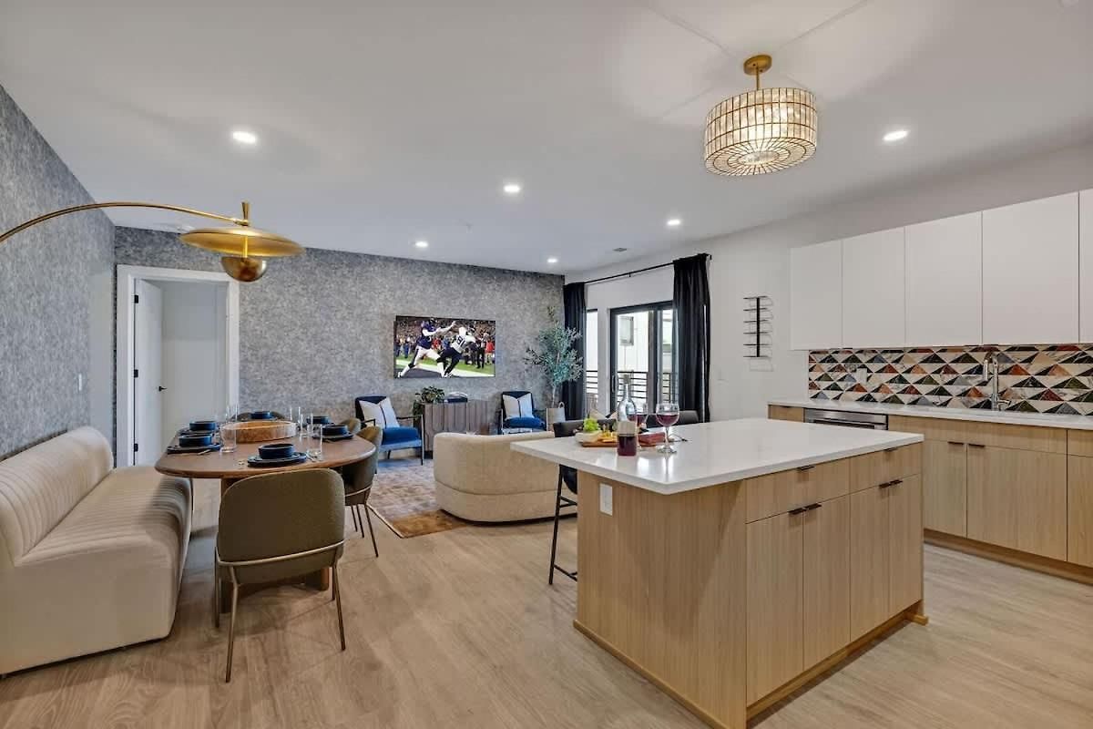 Hyve-anthem-private Balconies-walk To Broadway * Nashville