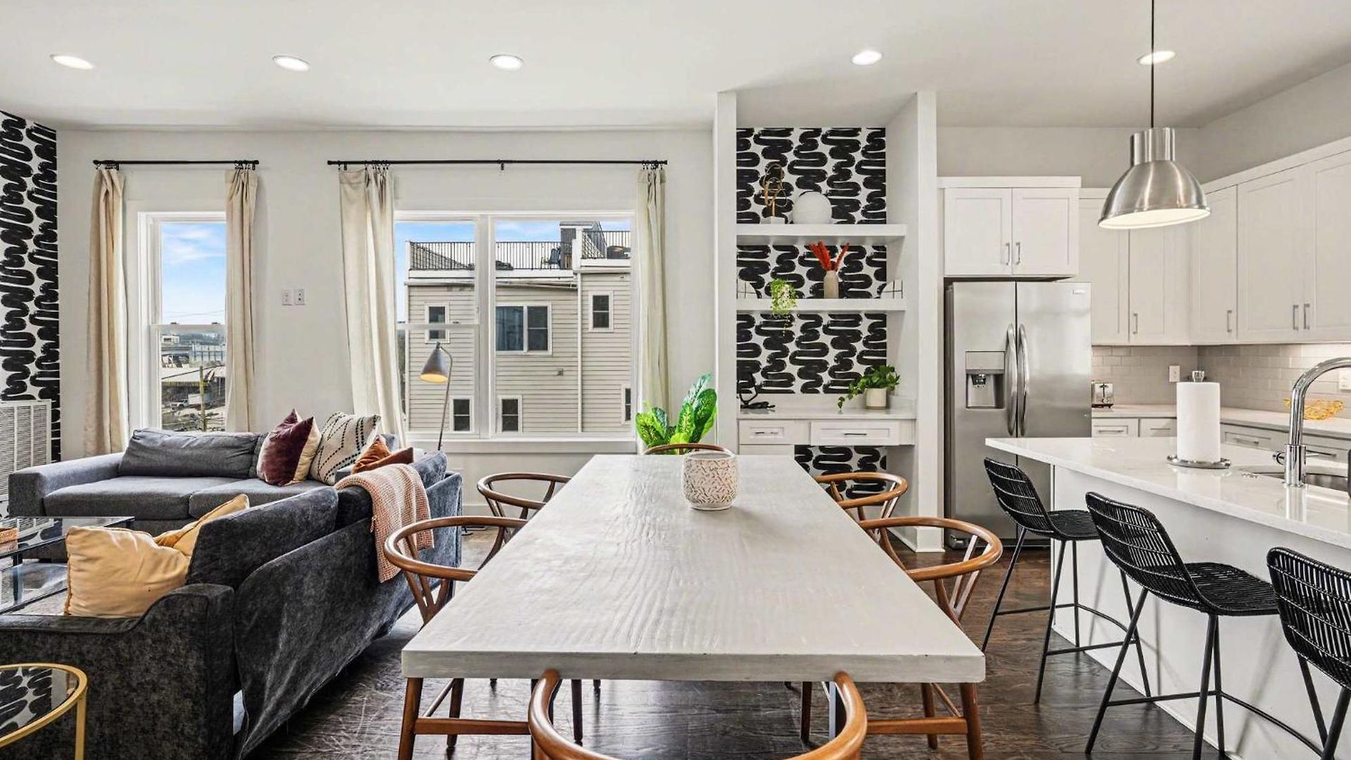 Holiday home Trendy Townhome W Rooftop Views Near Broadway *
