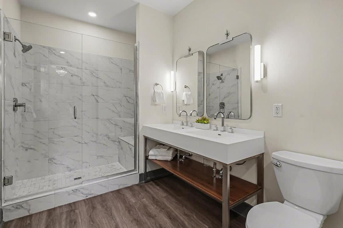 Holiday home Petal & Palm-rooftop Patio & Gym-mins To Broadway