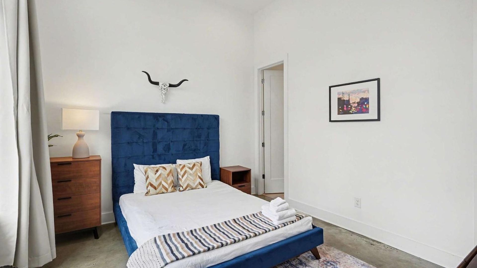 2 Modern Townhomes W Rooftop Views Near Broadway Nashville