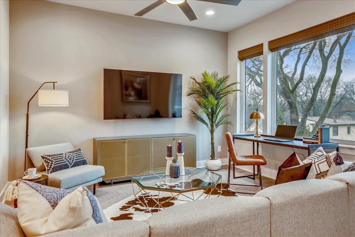 Holiday home Modern Southern Townhomes Private Hot Tub *