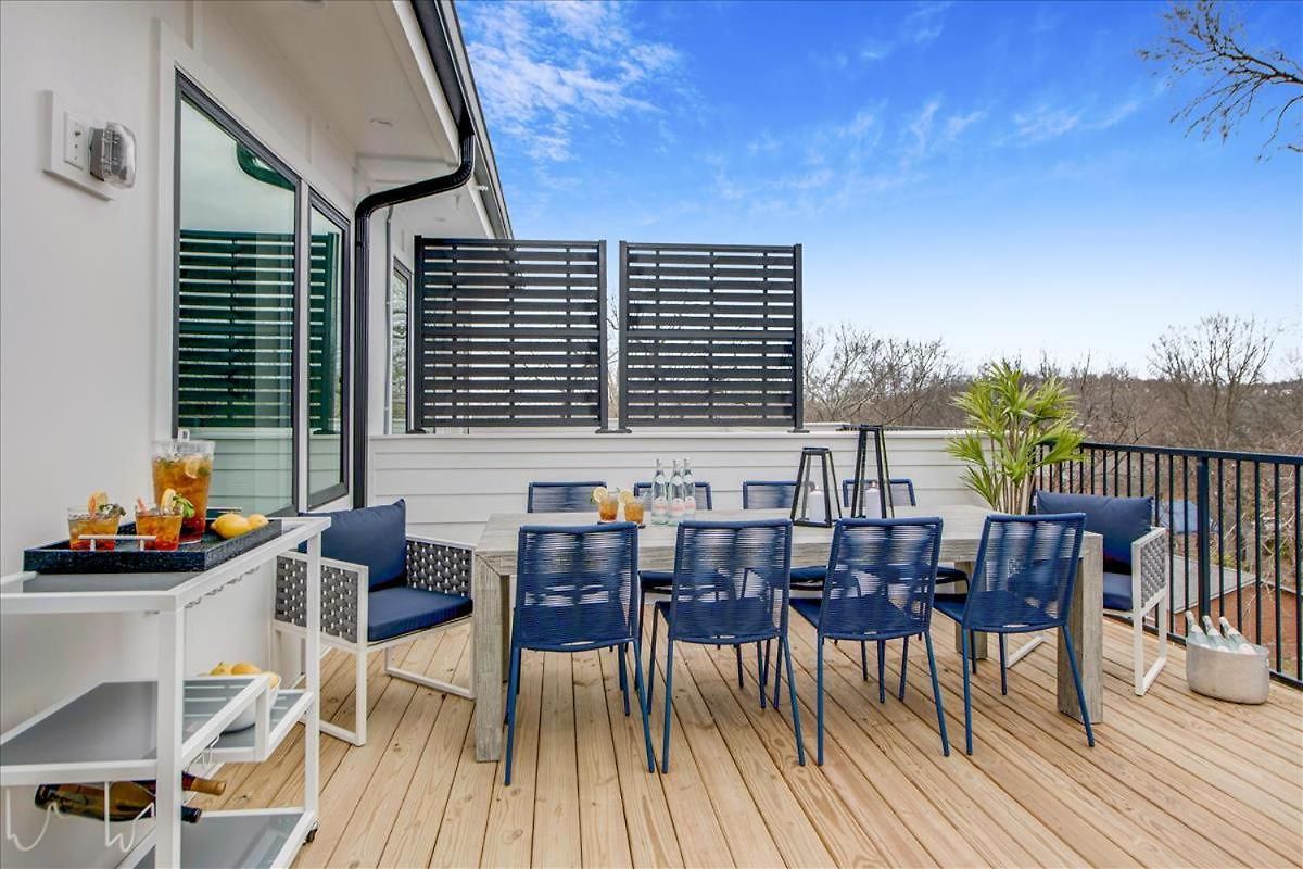 Modern Southern Townhomes Private Hot Tub Nashville