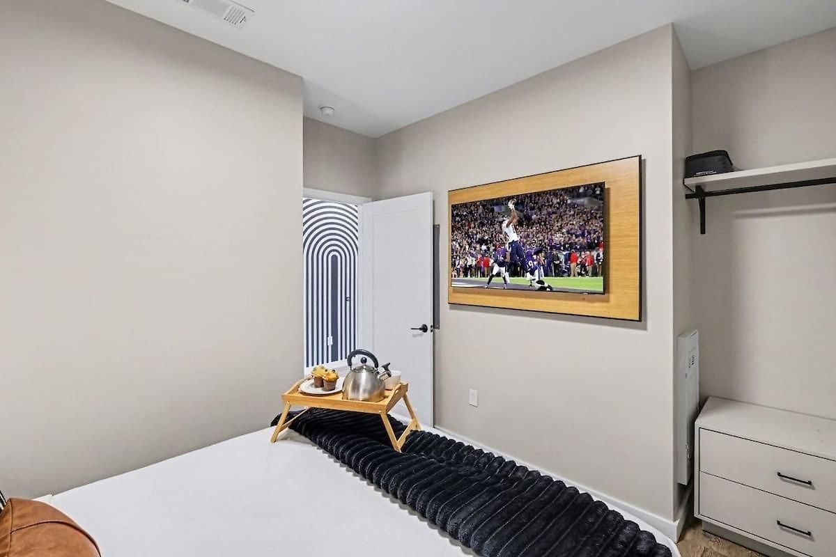 Holiday home Pianissimo-2 Units-rooftop Pool-gym-on Music Row