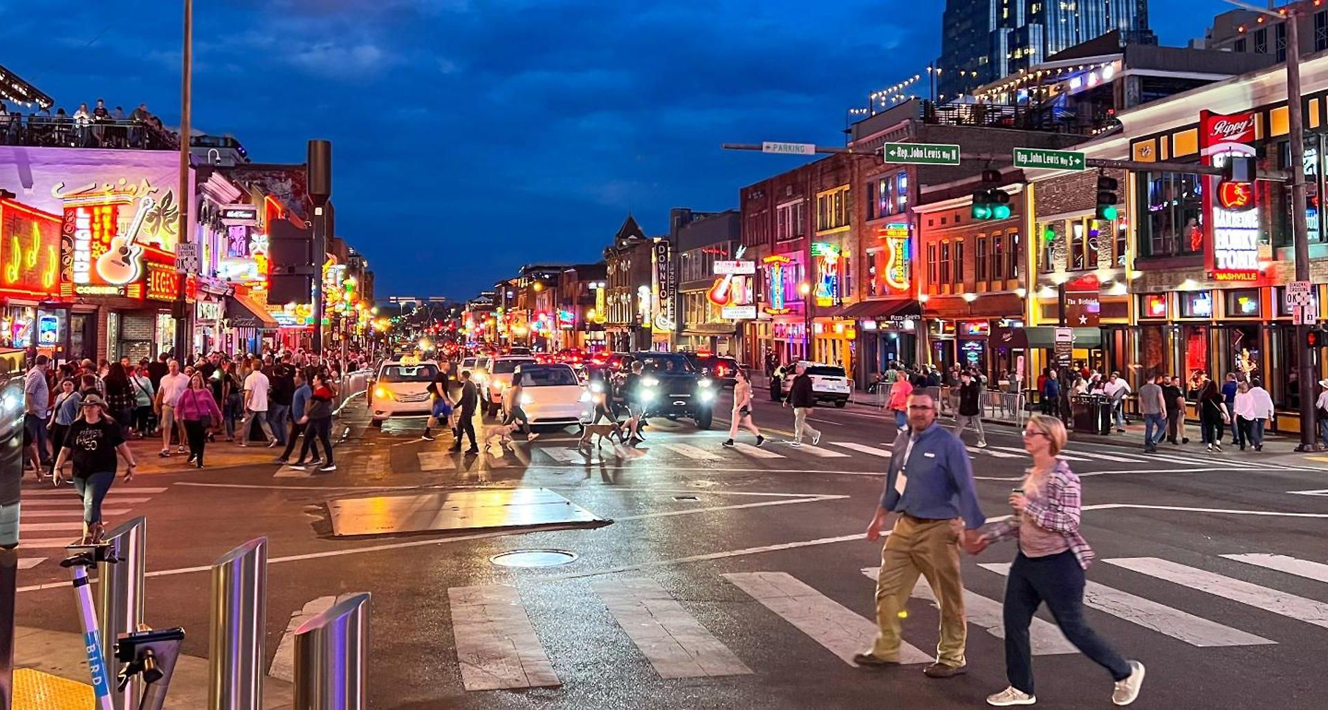 Honkytonk Vibe In East - Close To Broadway Holiday home *