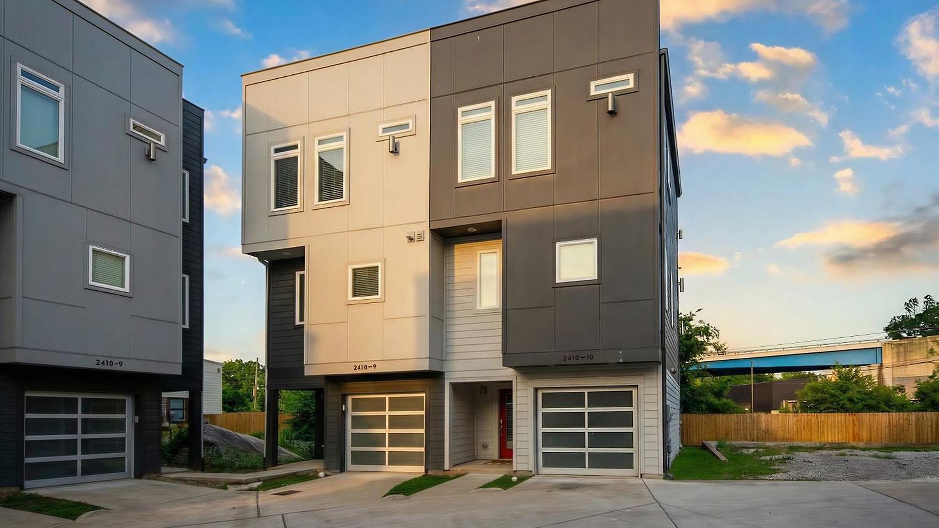 Rooftop Views & Patio Lounge Near Downtown * Nashville