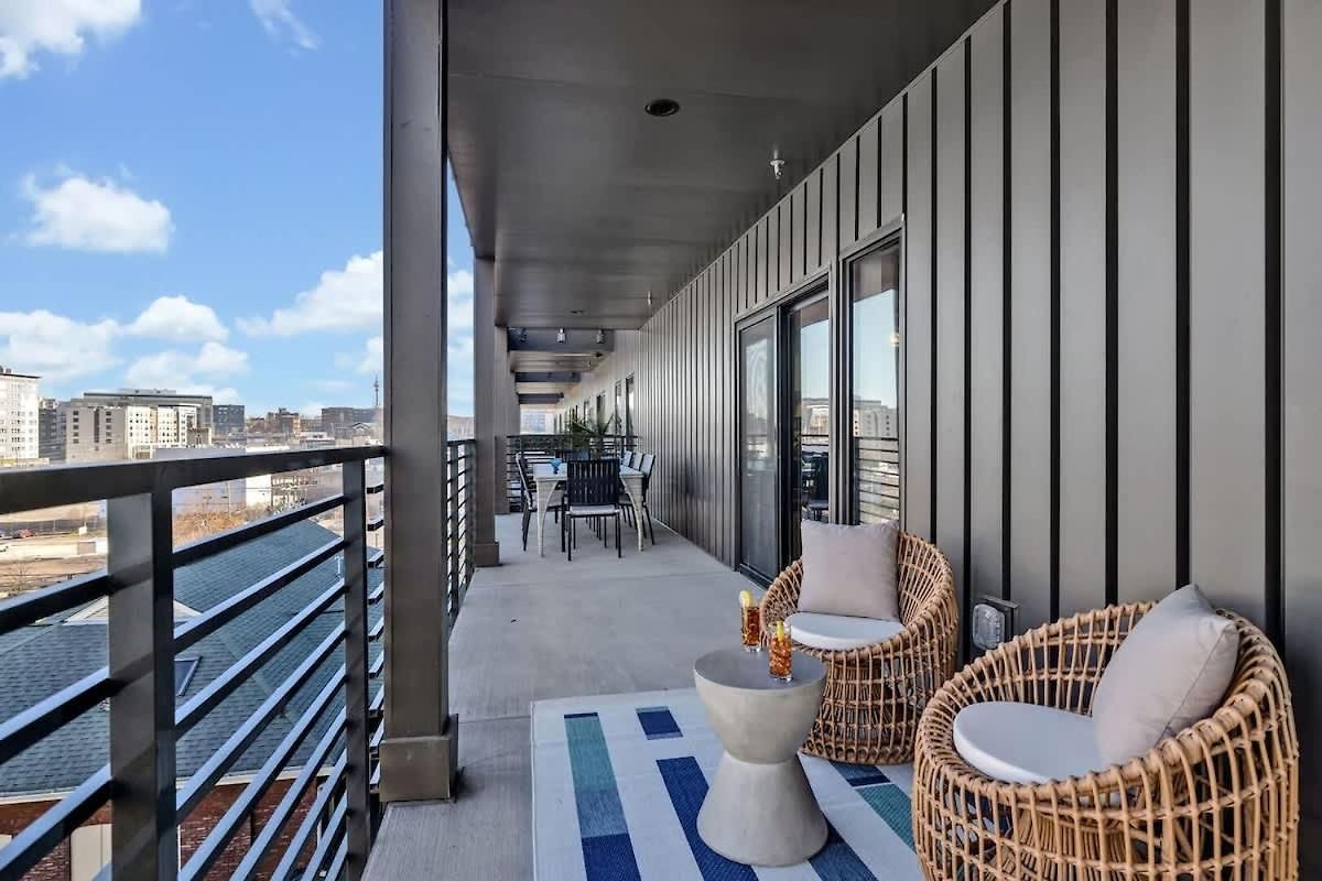 Holiday home Hyve-anthem-private Balconies-walk To Broadway