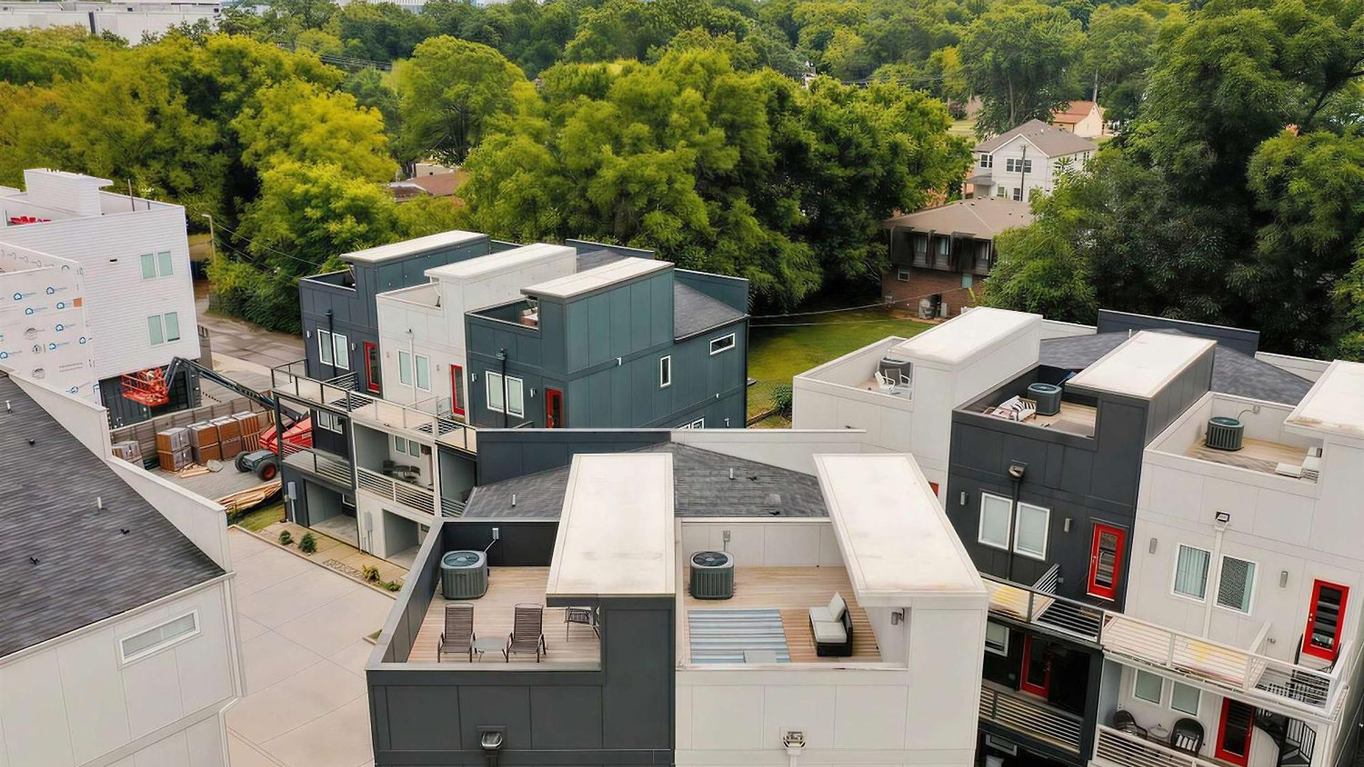 Rooftop Views & Patio Lounge Near Downtown * Nashville