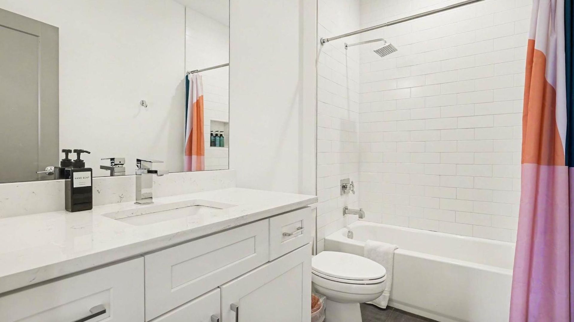2 Modern Townhomes W Rooftop Views Near Broadway * Nashville