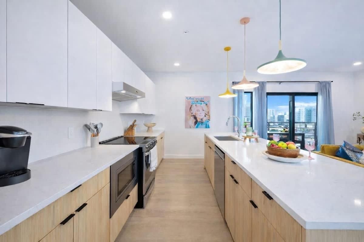 Holiday home Hyve-anthem-private Balconies-walk To Broadway *