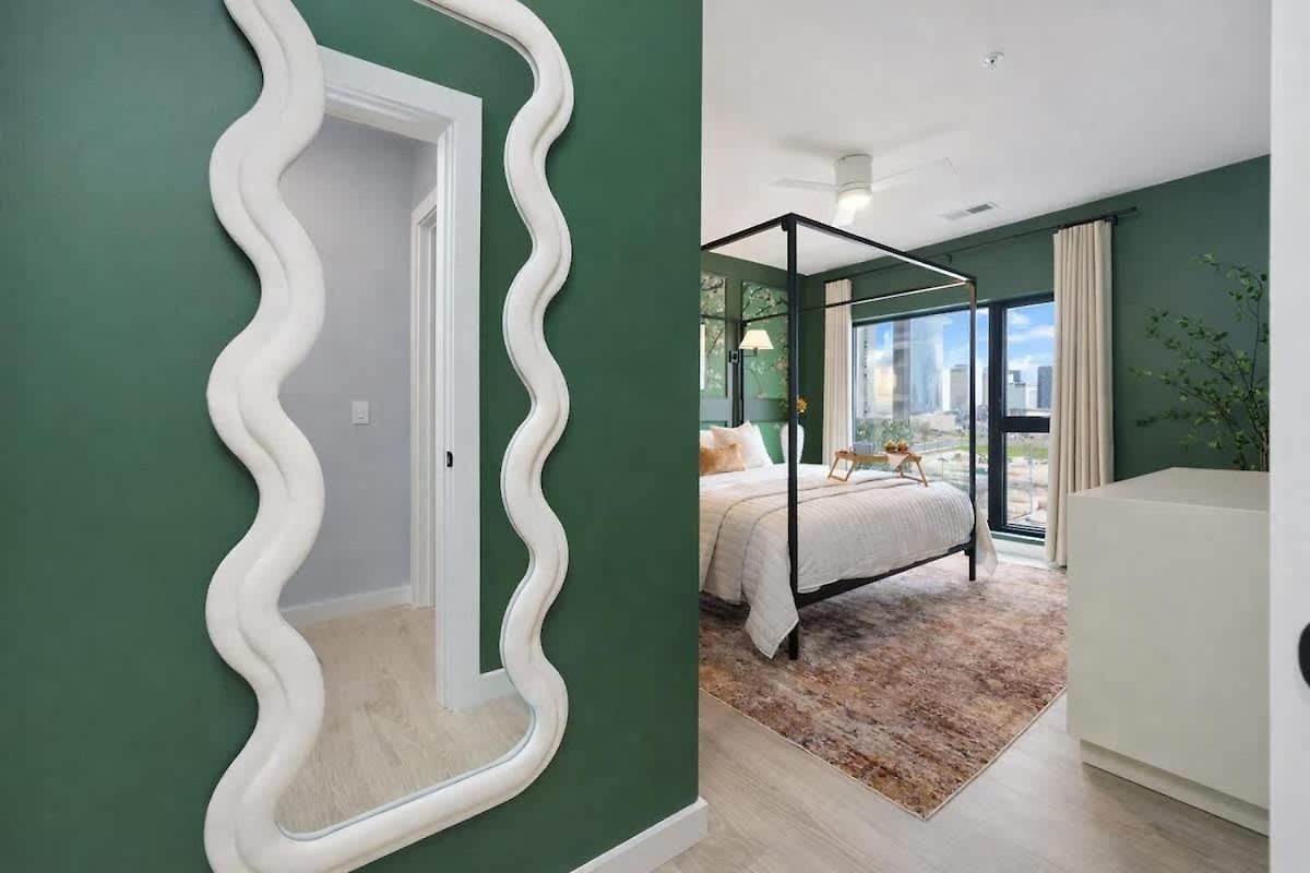 Holiday home Hyve-anthem-private Balconies-walk To Broadway
