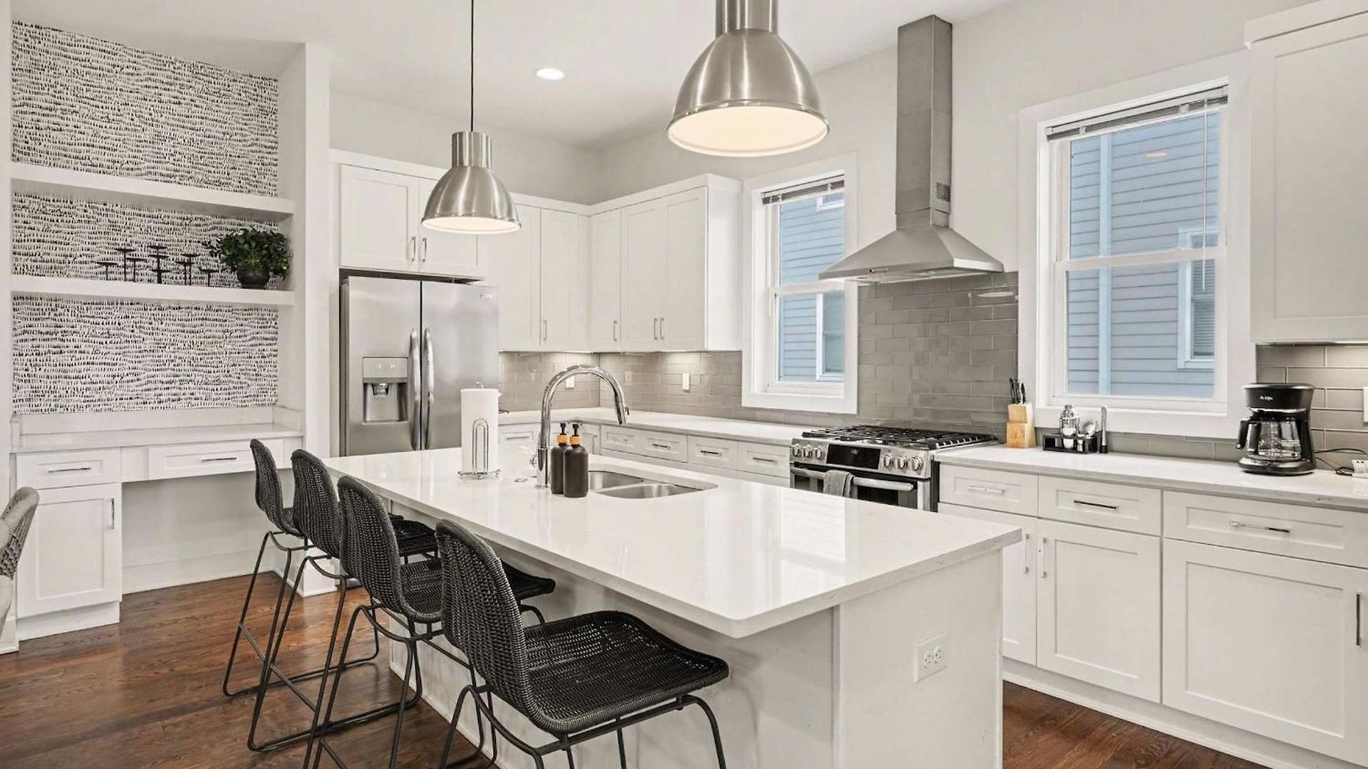 Chic Townhome X3 W Rooftop Views Near Broadway Holiday home Nashville