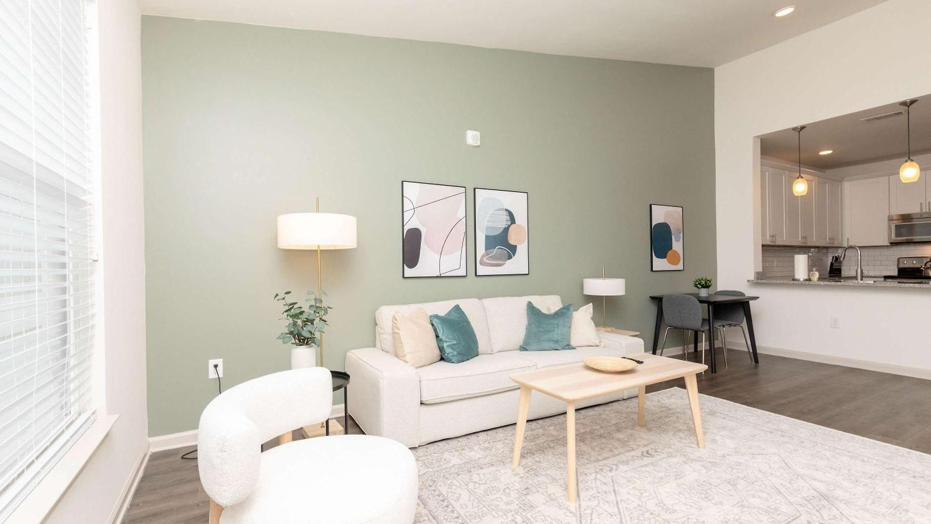 The I Vibe 8770 Apartment *
