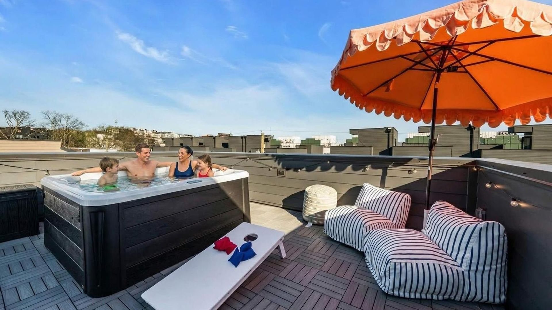 4br Getaway - Rooftop Views - Fire Pit Apartment Nashville