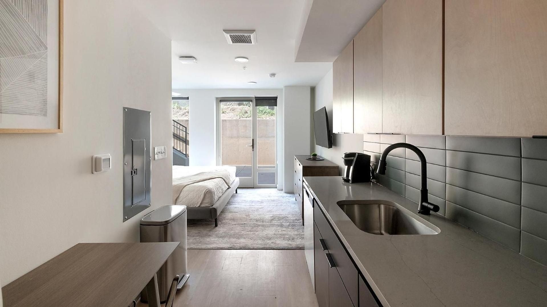 Landing Amazing Studio Gym Apartment