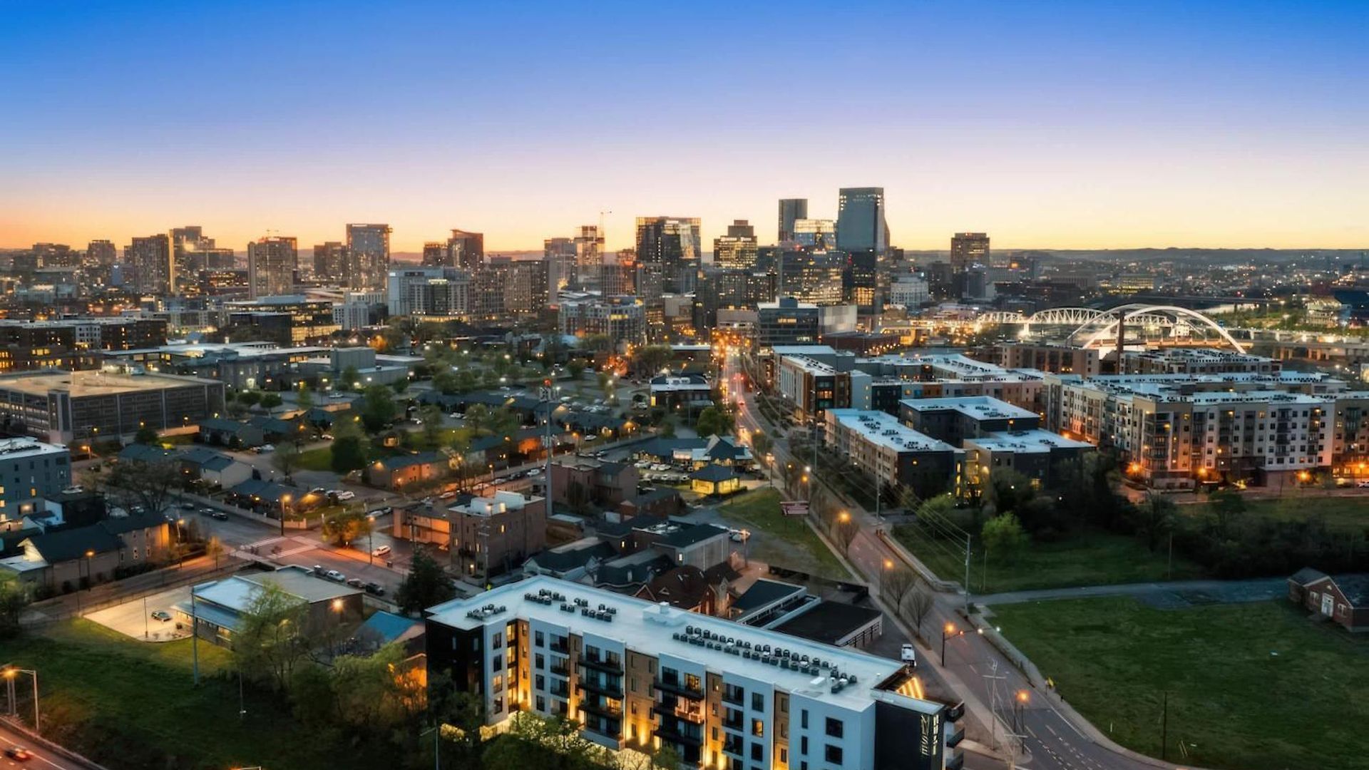 The Penthouse - 3br Rooftop - Downtown Apartment Nashville