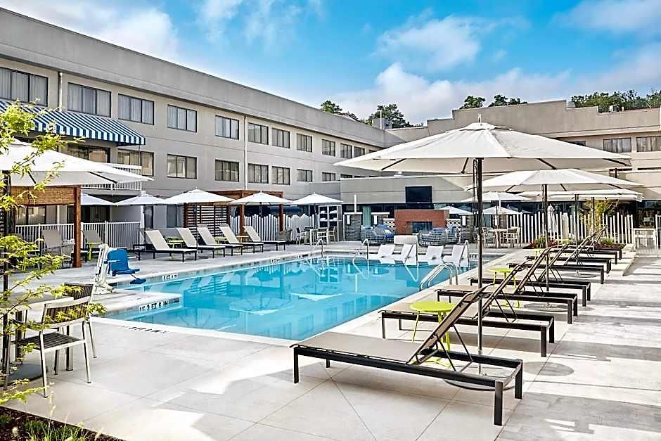Hotel Doubletree By Hilton Airport