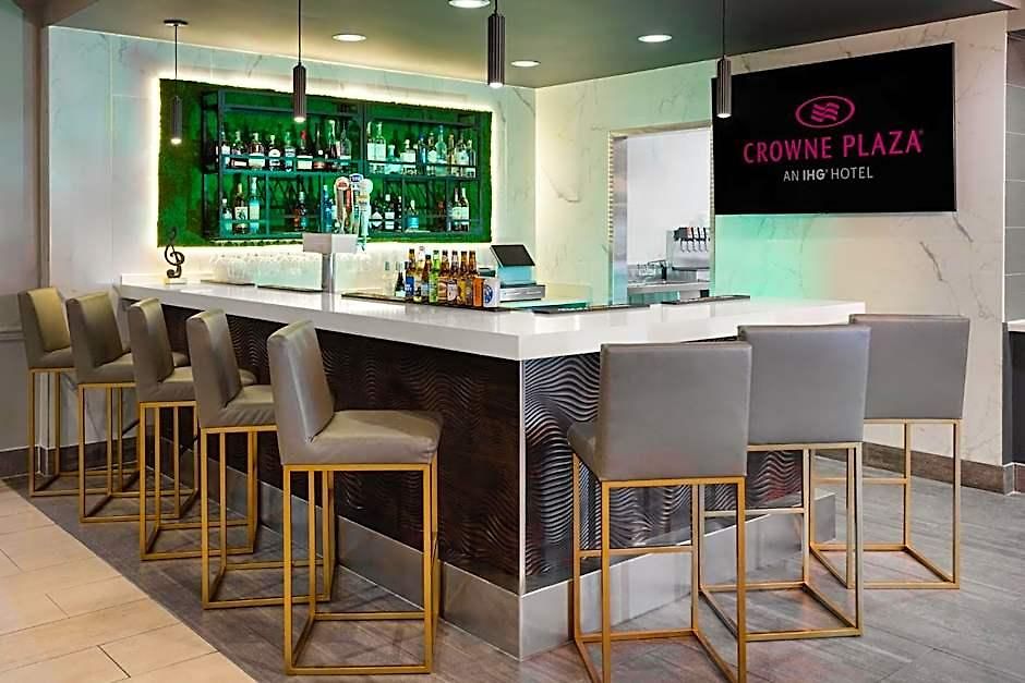 Hilton Garden Airport 3*