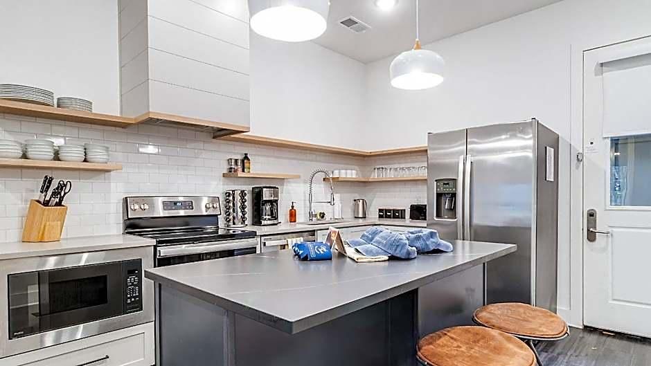 The Grove By Avantstay Stylish And Spacious Perfect For Groups Apartment *