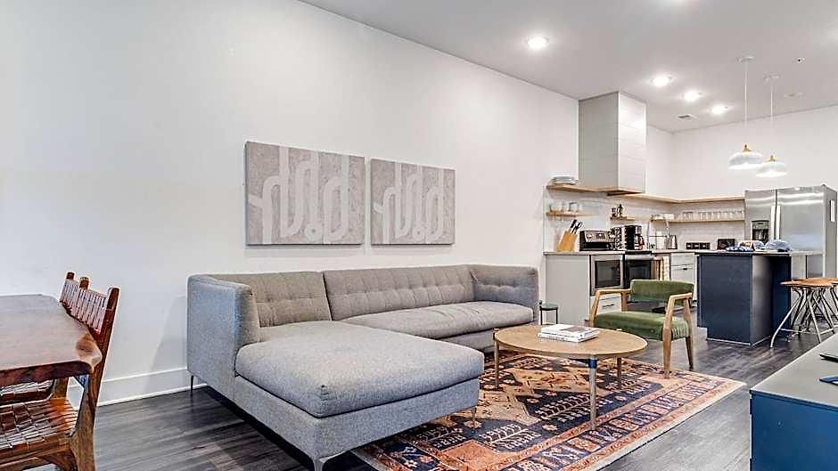 The Grove By Avantstay Stylish And Spacious Perfect For Groups Apartment Nashville