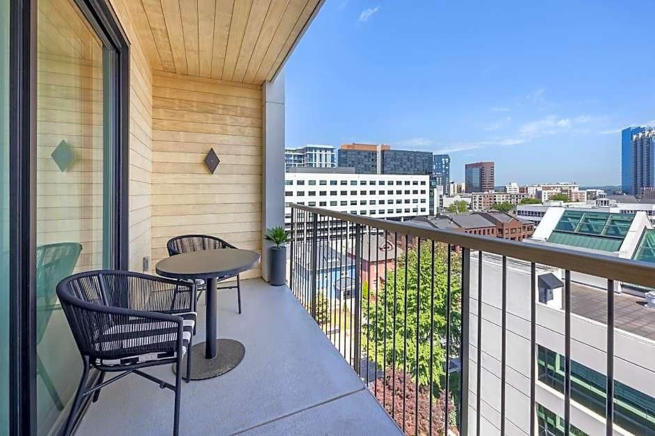 Hotel Motif On Nashville's Music Row 2*