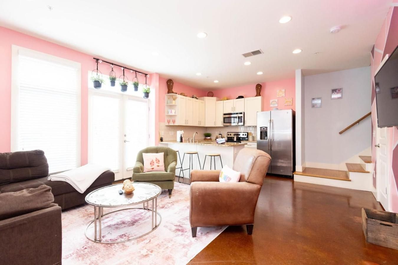 Lipstick & Boots - Luxury 3-level With Private Garage Near Music Row Apartment Nashville