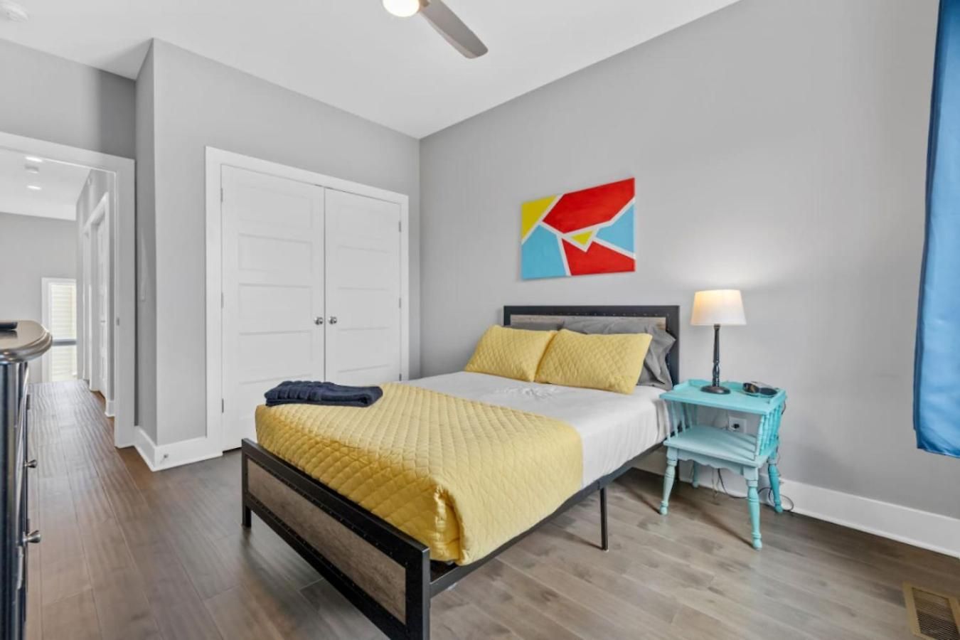 Apartment Rhythm & View - Large 4-bedroom Townhome With Private Garage & Dual Balconies
