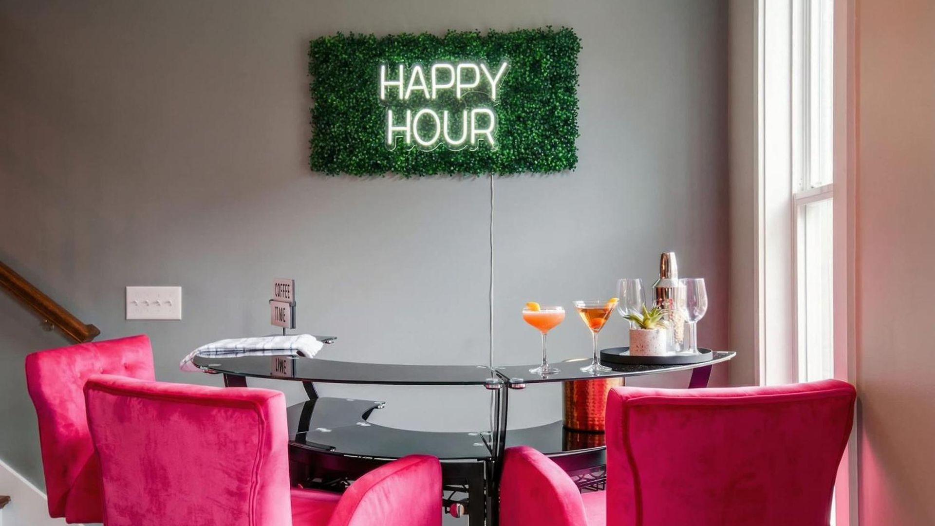 Close To The Gulch - Book Today Nashville
