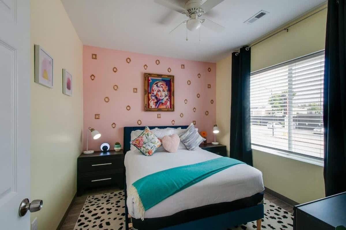 Apartment New 4 Bedroom Near Dt Walk To Restaurants Nashville