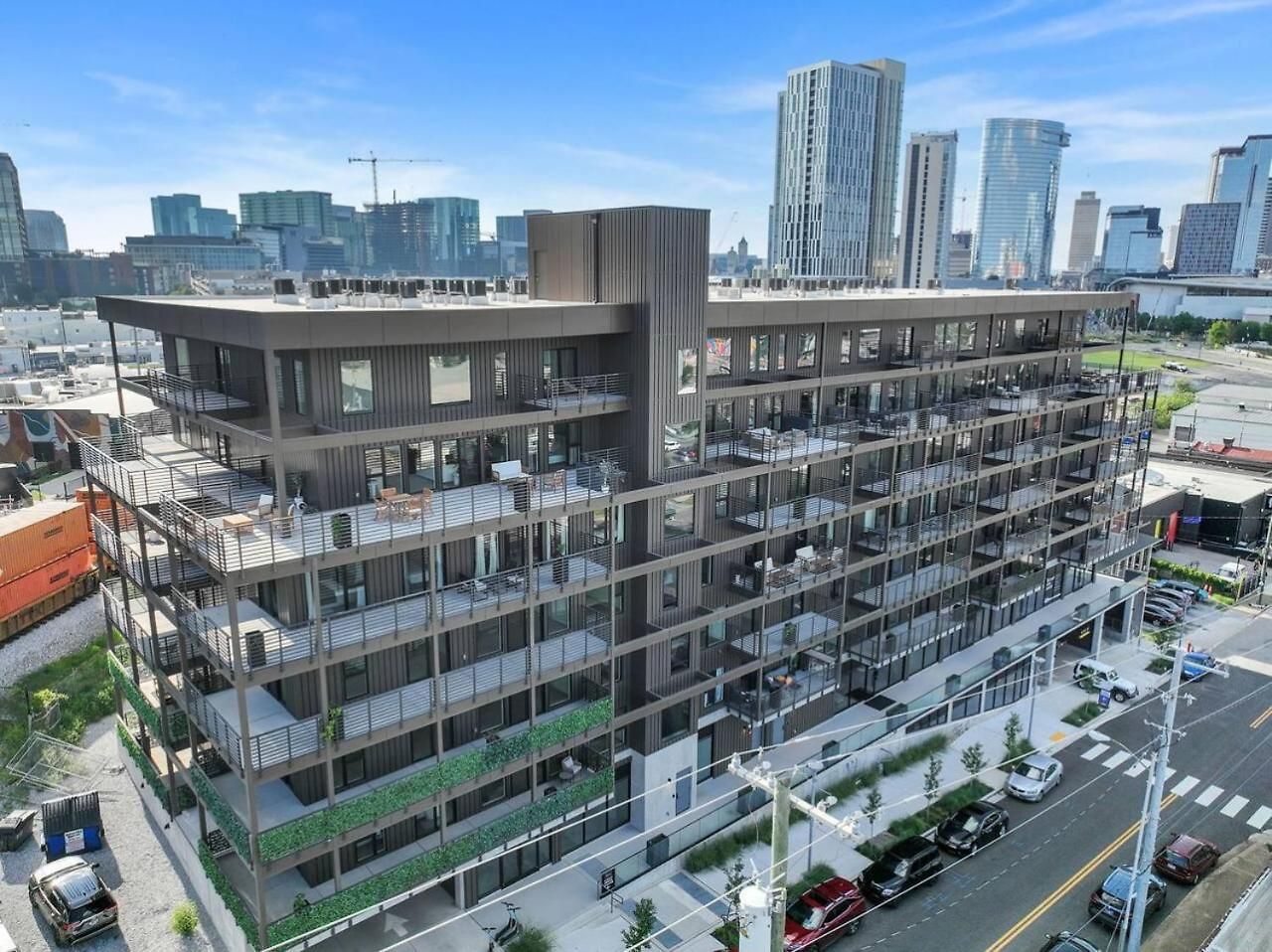 The Stage In Downtown W Pool/gym | Walk To Broadway Nashville