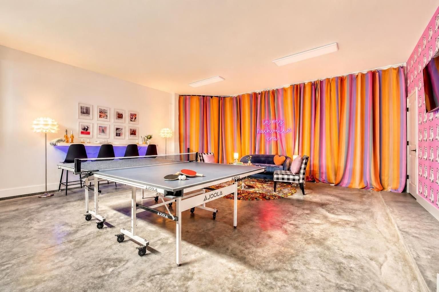 Holiday home New Nash Eras - Rooftop Decks With Hot Tub - 15 Beds