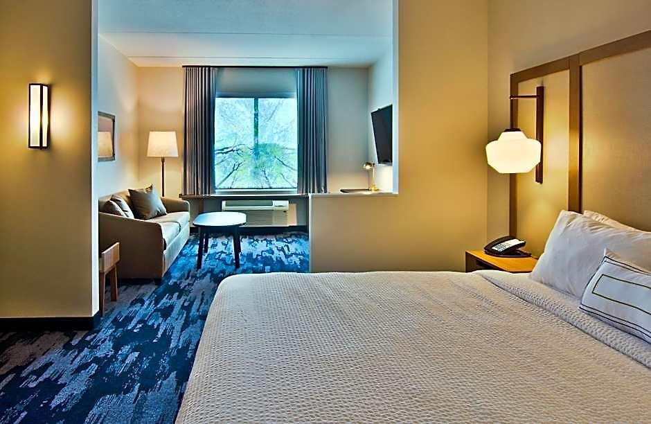 Fairfield & By Marriott Airport Nashville