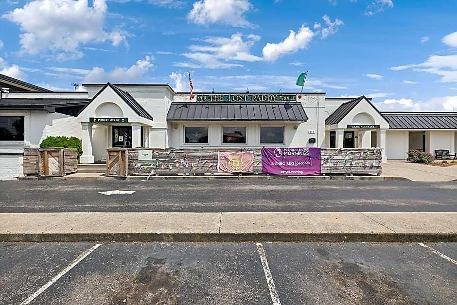 Hotel Hillside Crossing