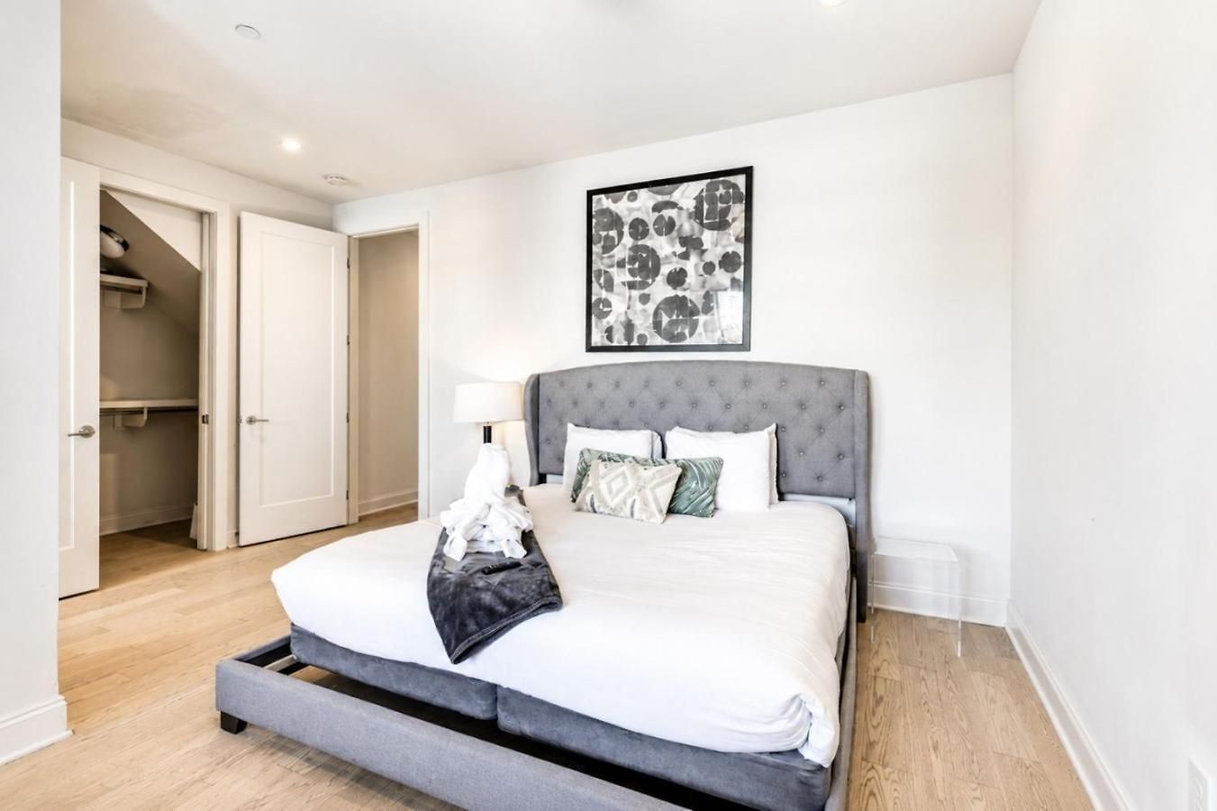 4br Oasis With Rooftop Skyline Views *