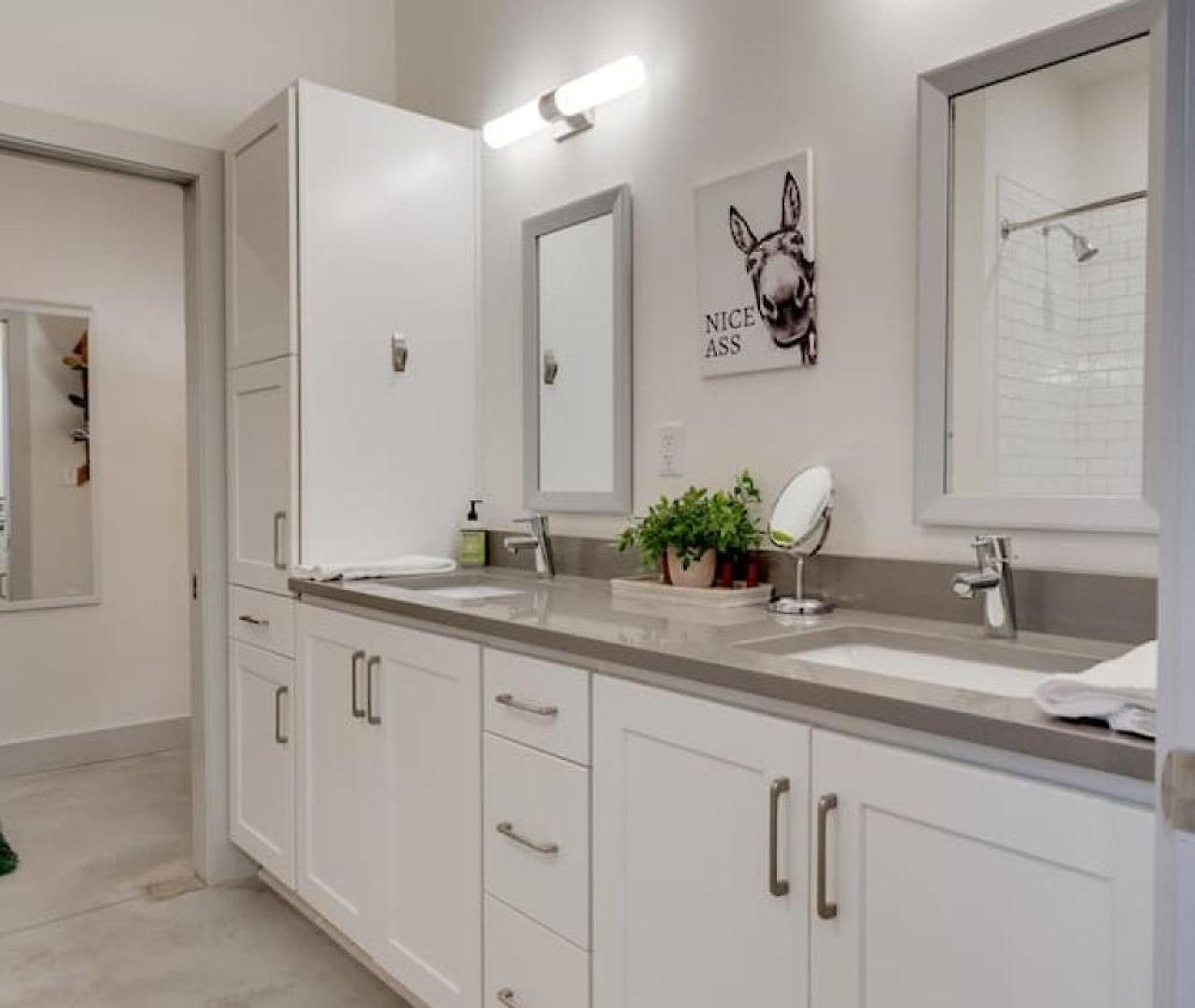 Spacious 2br Retreat, Near The Gulch *