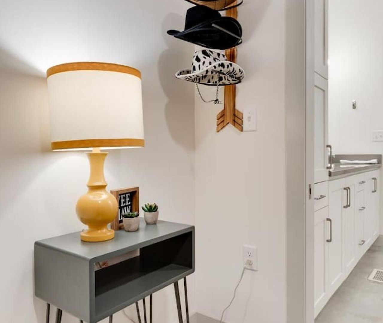 Spacious 2br Retreat, Near The Gulch Nashville
