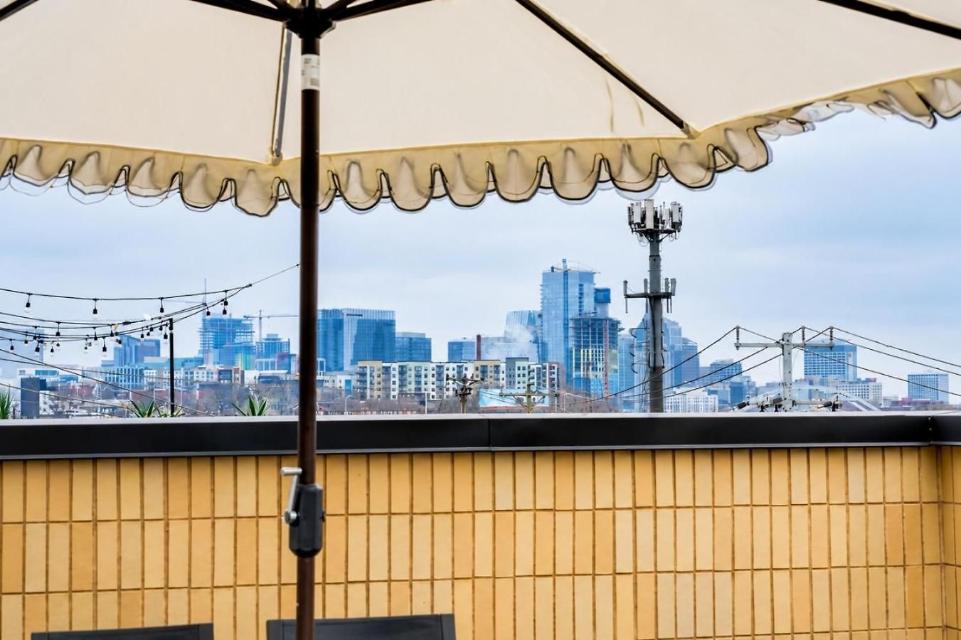 Floor Neo Suite, Walk To Broadway & Views Apartment Nashville