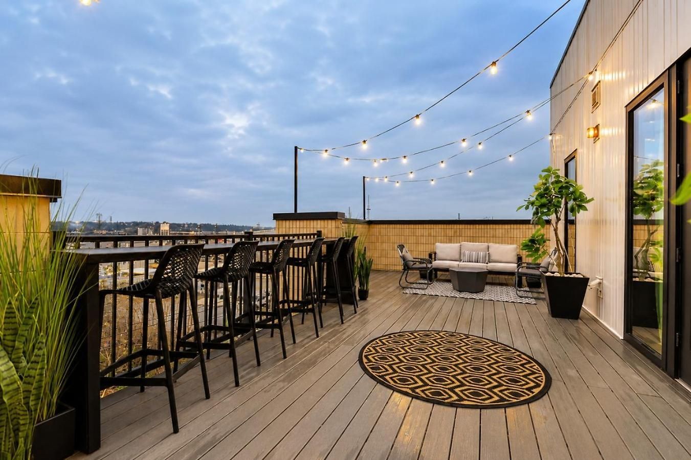 Floor Neo Suite, Walk To Broadway & Views Apartment Nashville