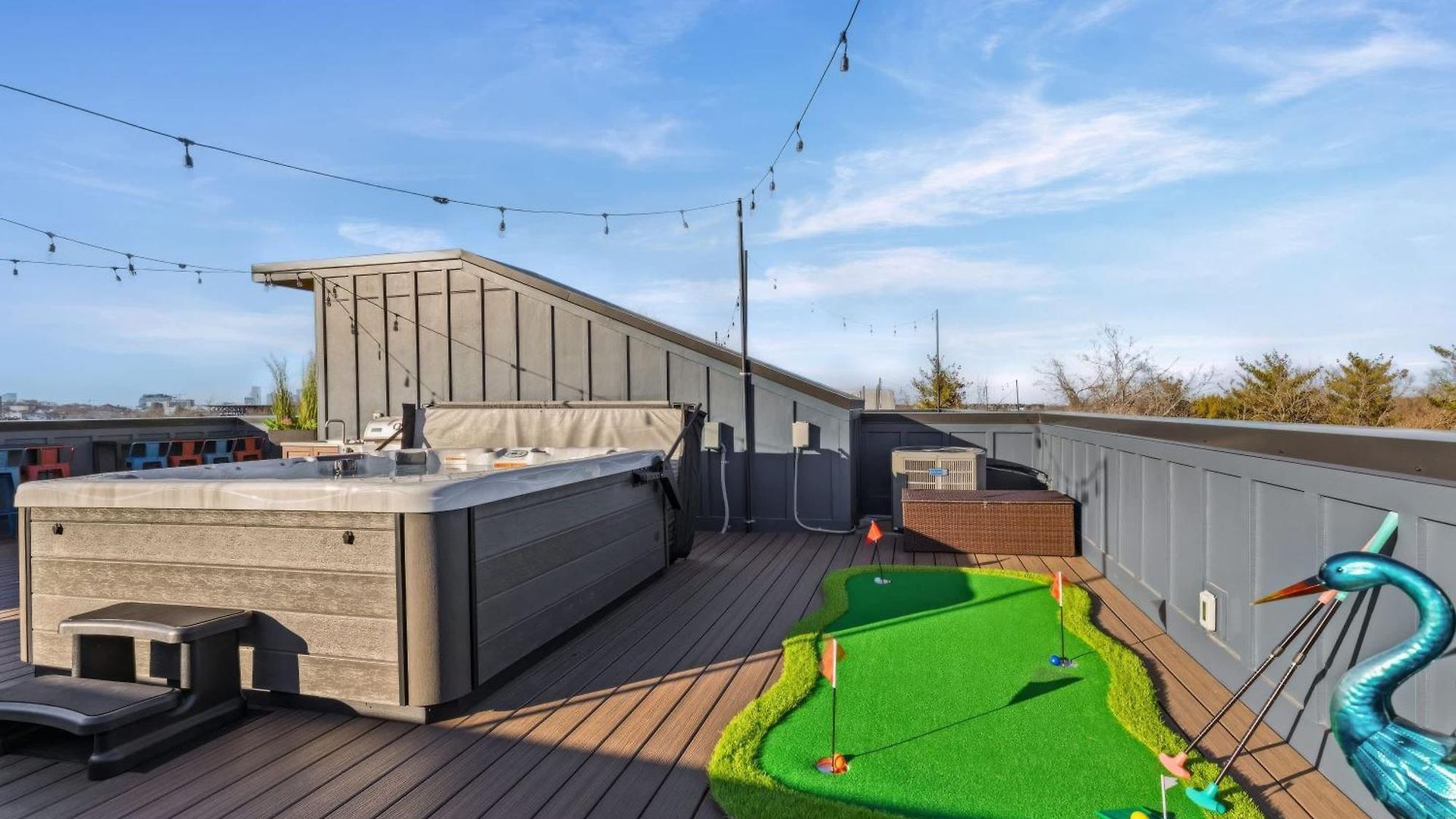 Rooftop Hot Tub Game Barrel Sauna * Nashville