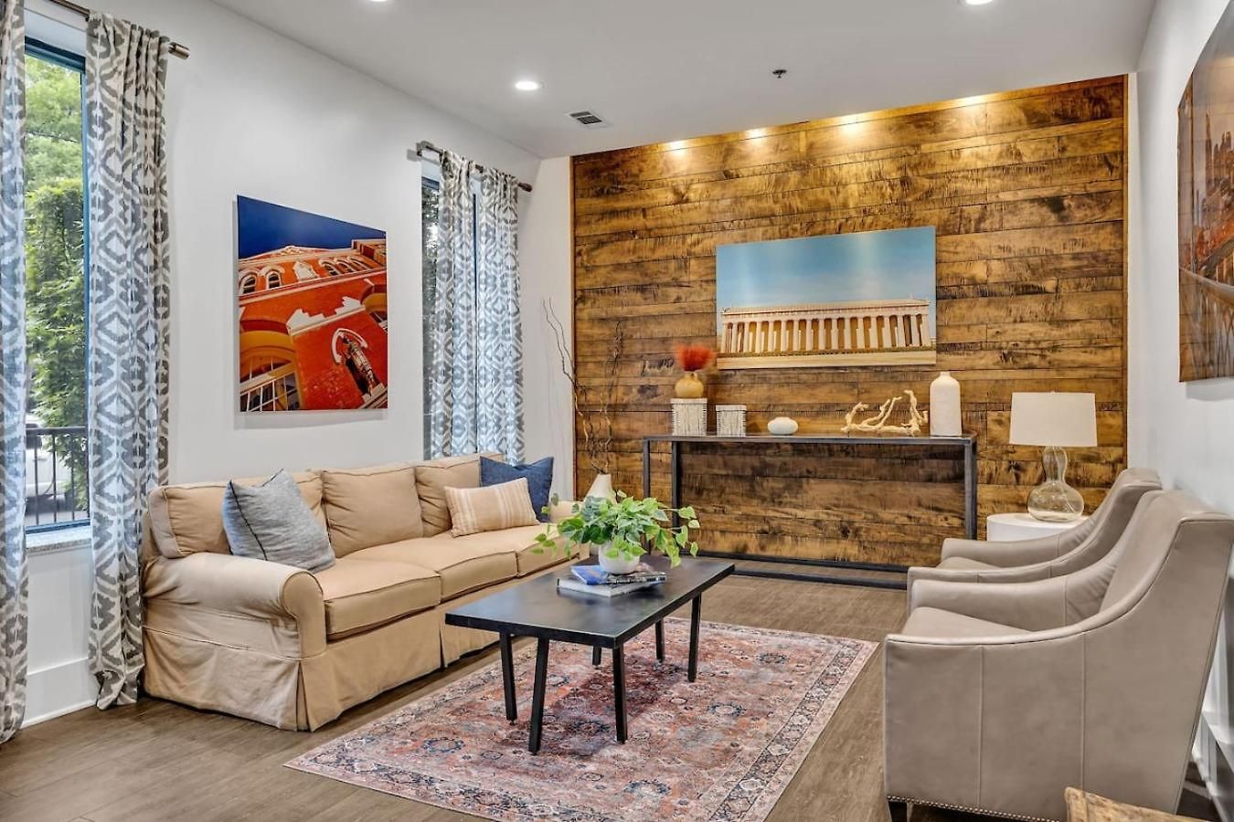 The Tennessee Whiskey In West End-vandy- Uber To Broadway Holiday home *
