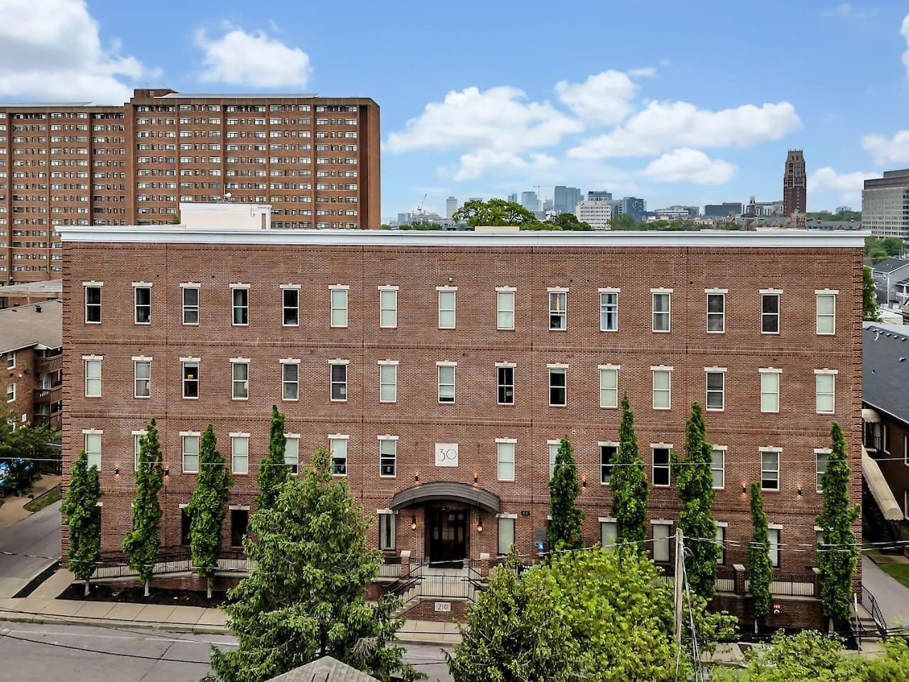 The Tennessee Whiskey In West End-vandy- Uber To Broadway