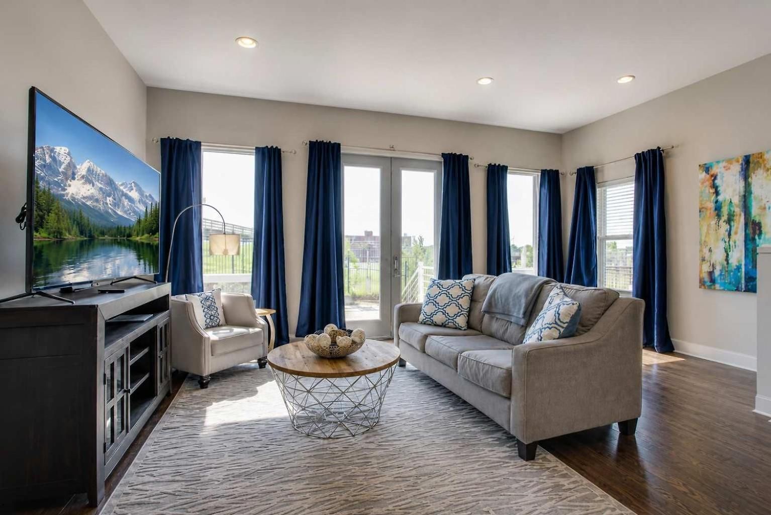 Gorgeous Home-minutes To Lower Broadway Nashville