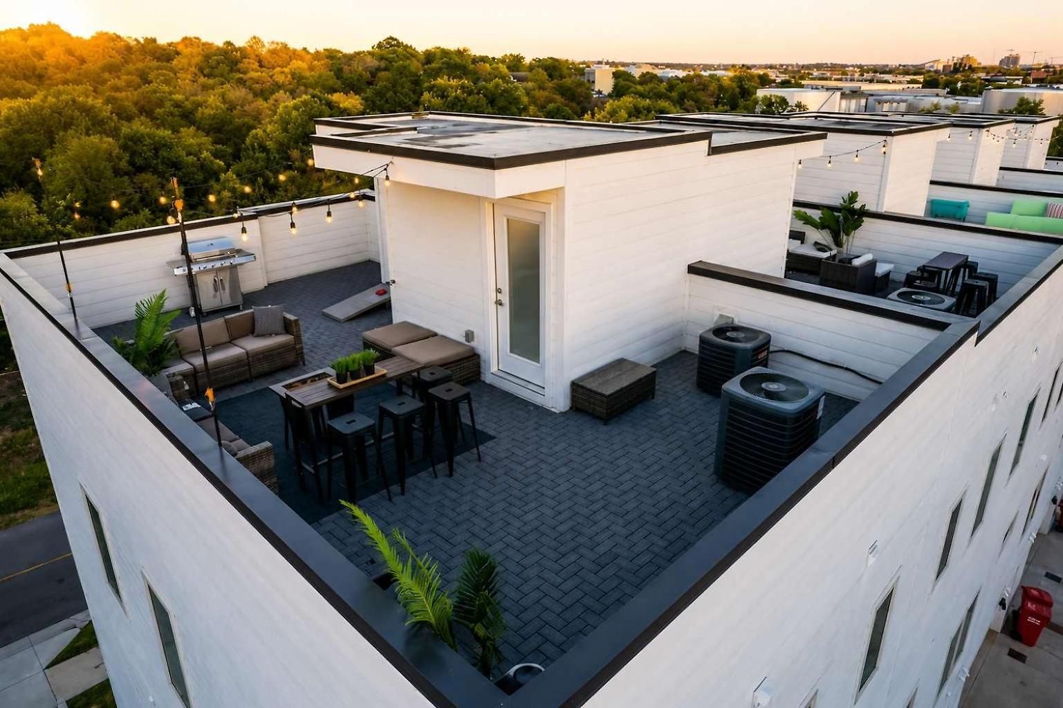 Skyline Serenity Spacious Retreat Nashville